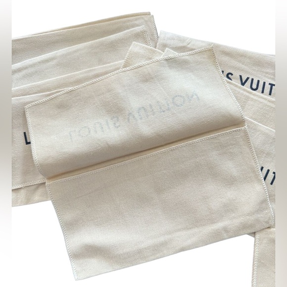 1 PC Dustbag 🔥 Random Style & Size 🔥 Small Or Medium - Picture 2 of 8